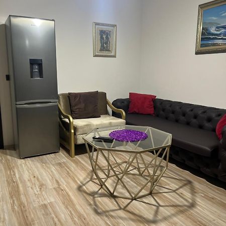 טיראנה Ergi'S Studio Apartment מראה חיצוני תמונה